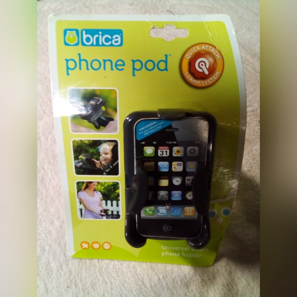 BRICA QUICK ATTACH PHONE POD UNIVERSAL HOLDER